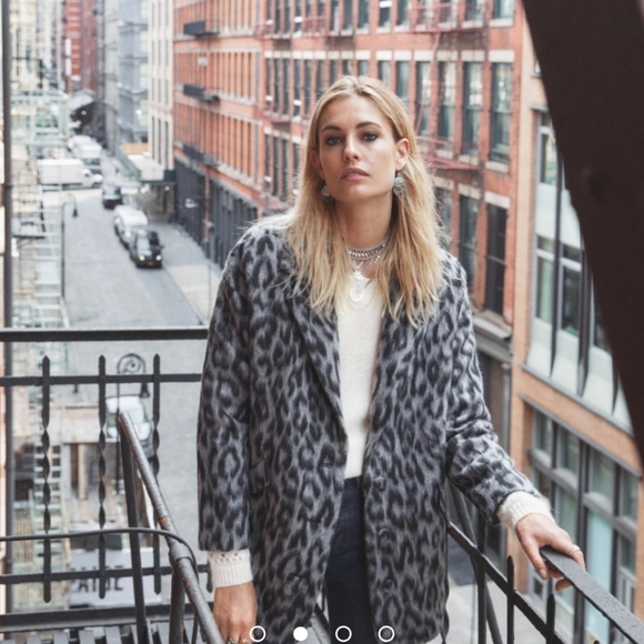 Sezane Alicia Coat - Picture 2 of 12